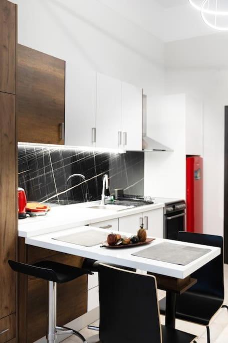 Aristotelous Sqr View Comfy Apt سالونيك المظهر الخارجي الصورة
